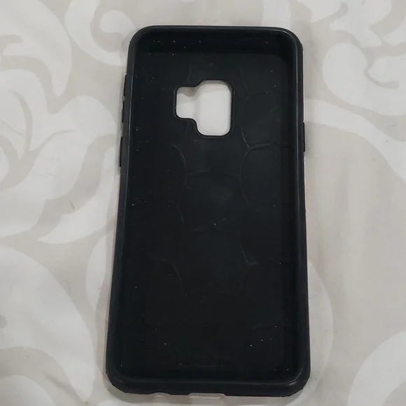 Qty-4 Galaxy S9 phone case - Picture 7 of 9